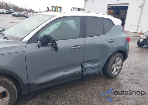 2020 Volvo Xc40 Momentum from USA, damaged, VIN YV4162UK2L2195549